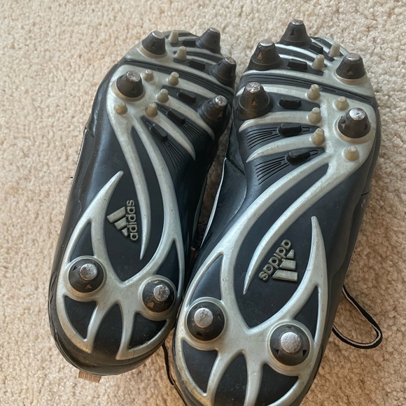 Adidas Football Cleats Size 10 - Picture 5 of 6